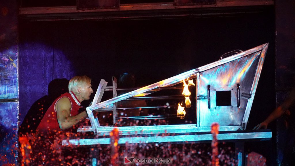 Cyrk na wodzie Waterland w Ostrołęce [14.10.2022] - zdjęcie #87 - eOstroleka.pl