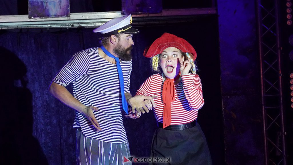 Cyrk na wodzie Waterland w Ostrołęce [14.10.2022] - zdjęcie #65 - eOstroleka.pl