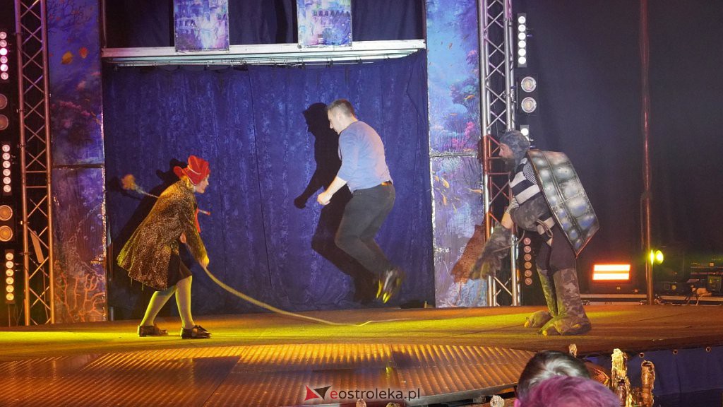 Cyrk na wodzie Waterland w Ostrołęce [14.10.2022] - zdjęcie #37 - eOstroleka.pl