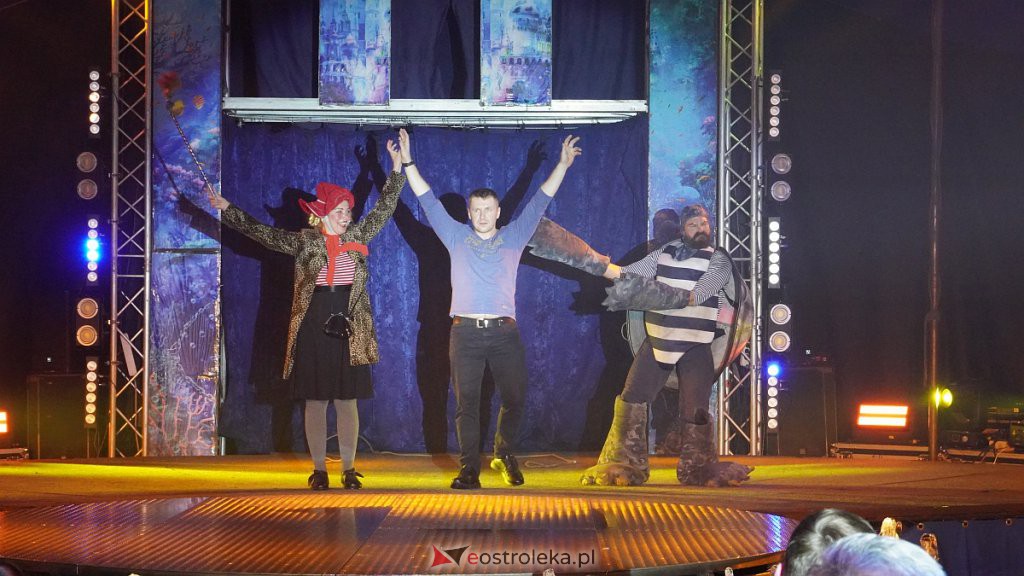 Cyrk na wodzie Waterland w Ostrołęce [14.10.2022] - zdjęcie #35 - eOstroleka.pl