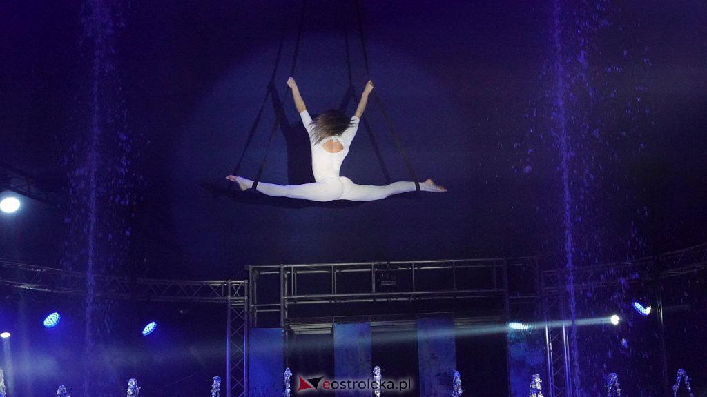 Cyrk na wodzie Waterland w Ostrołęce [14.10.2022] - zdjęcie #32 - eOstroleka.pl