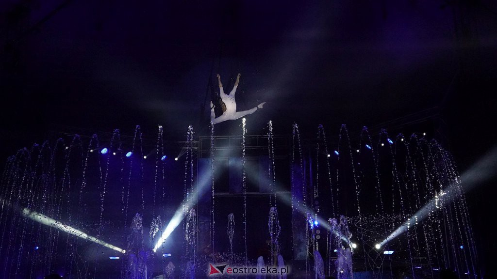 Cyrk na wodzie Waterland w Ostrołęce [14.10.2022] - zdjęcie #27 - eOstroleka.pl