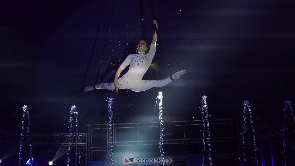 Cyrk na wodzie Waterland w Ostrołęce [14.10.2022] - zdjęcie #26 - eOstroleka.pl