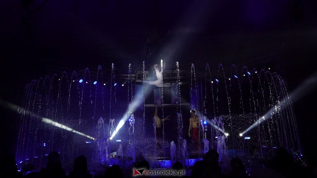 Cyrk na wodzie Waterland w Ostrołęce [14.10.2022] - zdjęcie #25 - eOstroleka.pl