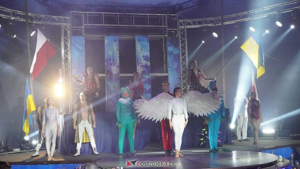 Cyrk na wodzie Waterland w Ostrołęce [14.10.2022] - zdjęcie #4 - eOstroleka.pl