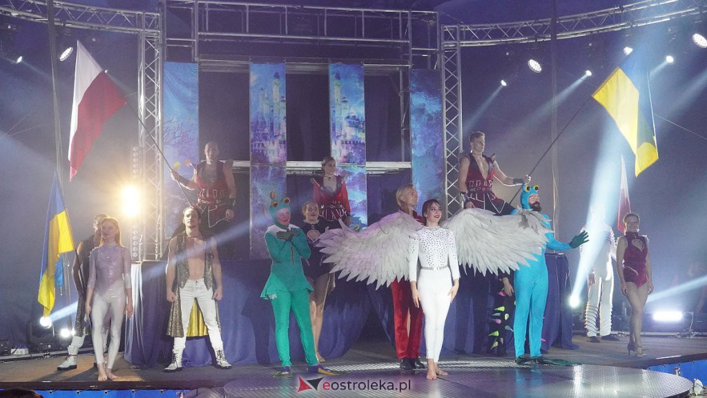 Cyrk na wodzie Waterland w Ostrołęce [14.10.2022] - zdjęcie #3 - eOstroleka.pl