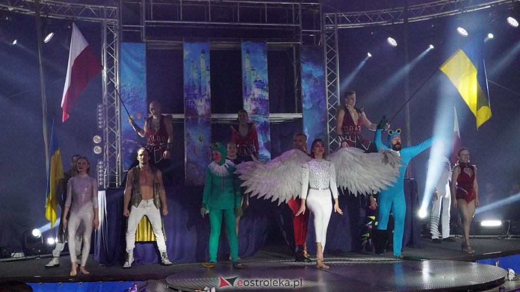 Cyrk na wodzie Waterland w Ostrołęce [14.10.2022] - zdjęcie #2 - eOstroleka.pl