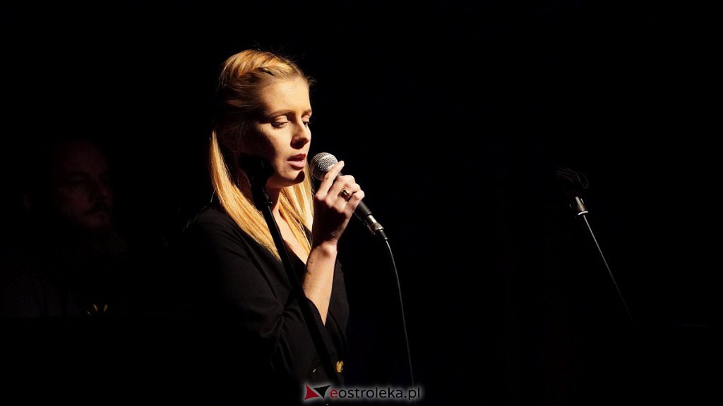 Koncert piosenek Kazimierza Dłuskiego Tylko nie mów [14.10.2022] - zdjęcie #13 - eOstroleka.pl