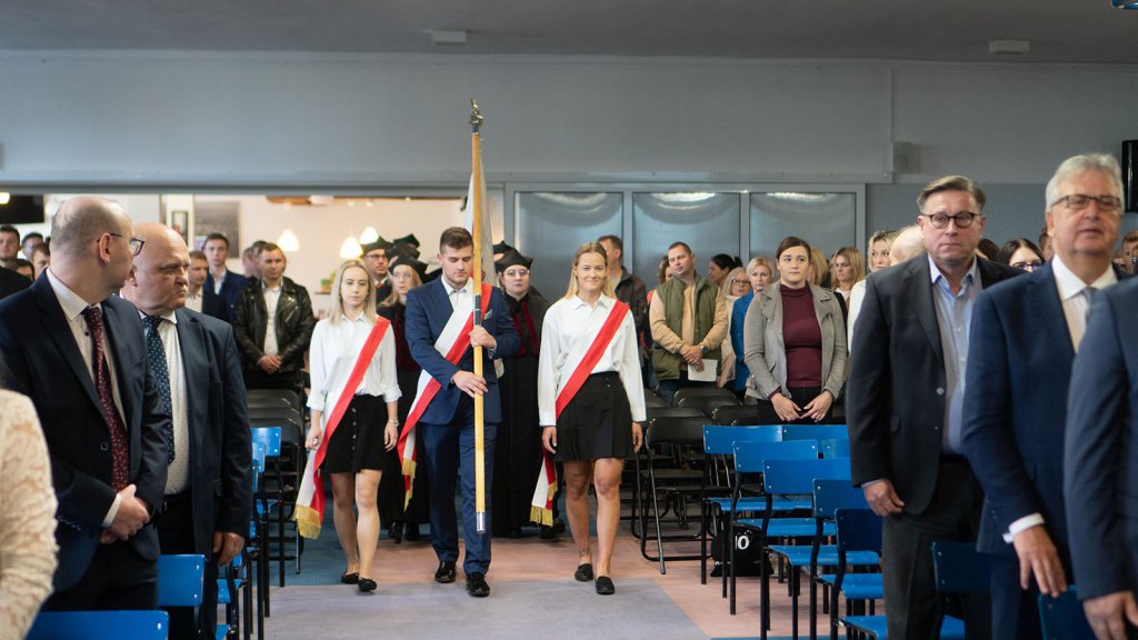 Wyższa Szkoła Agrobiznesu zainaugurowała rok akademicki  [15.10.2022] - zdjęcie #29 - eOstroleka.pl