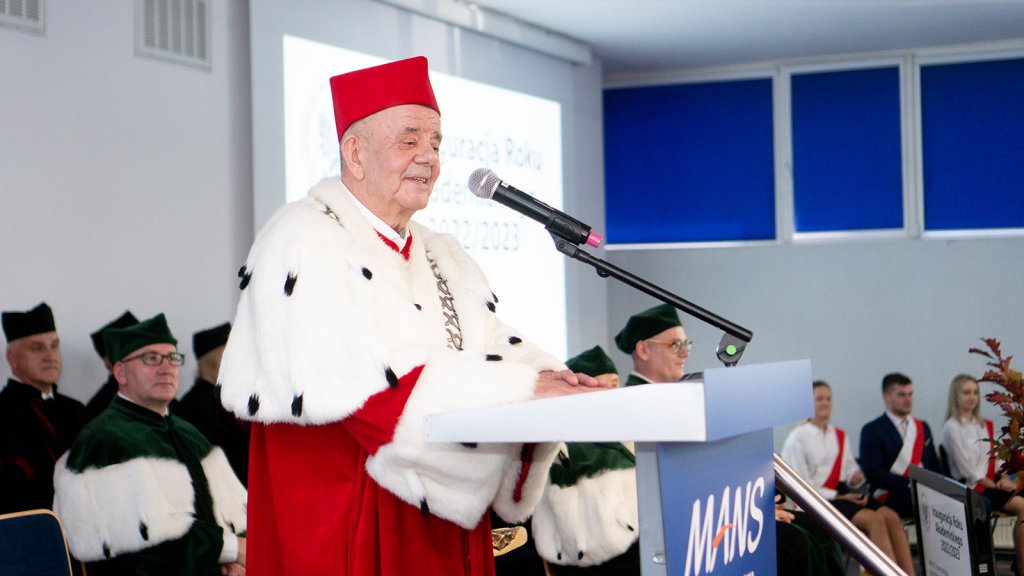 Wyższa Szkoła Agrobiznesu zainaugurowała rok akademicki  [15.10.2022] - zdjęcie #8 - eOstroleka.pl