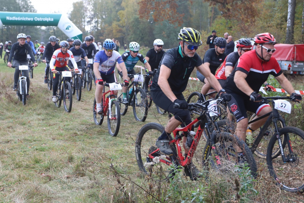 2. Wyścig Jesieni w Czarnowcu [16.10.2022] - zdjęcie #33 - eOstroleka.pl