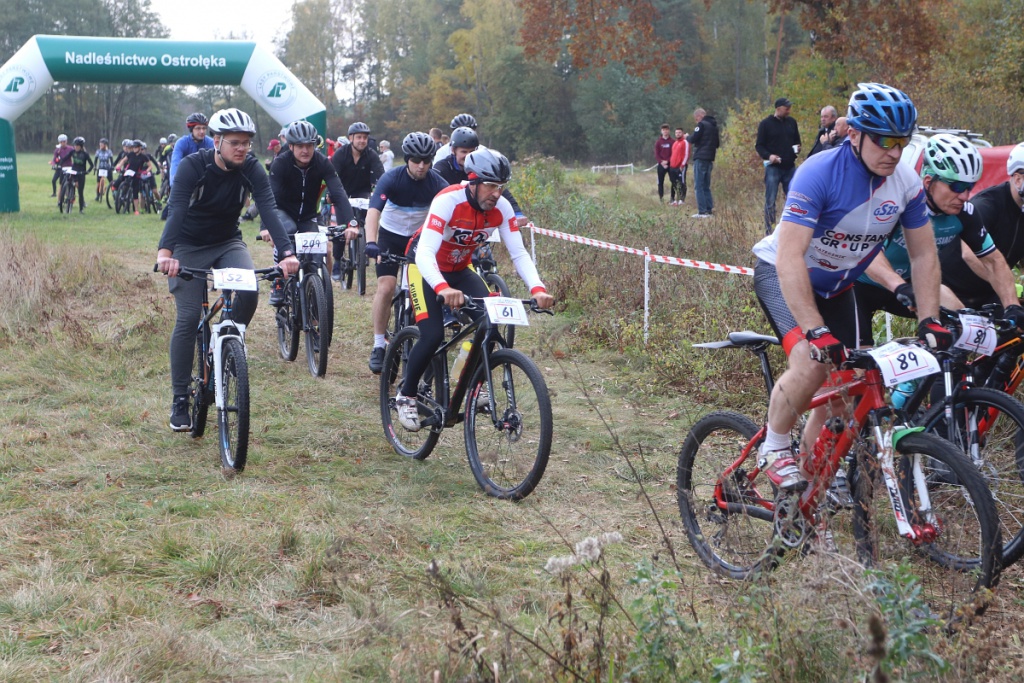 2. Wyścig Jesieni w Czarnowcu [16.10.2022] - zdjęcie #32 - eOstroleka.pl