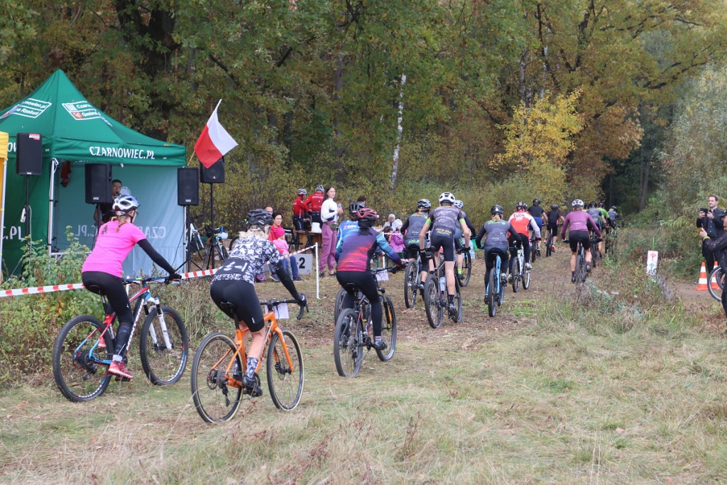 2. Wyścig Jesieni w Czarnowcu [16.10.2022] - zdjęcie #13 - eOstroleka.pl