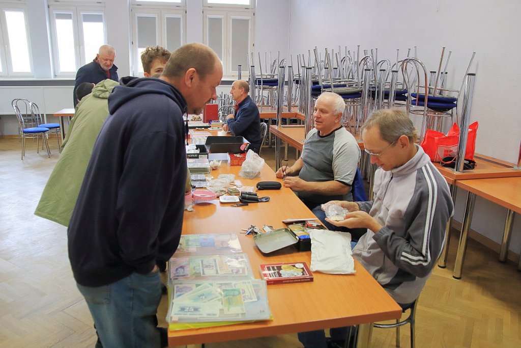 Kolekcjonerska giełda w Klubie Lokator. Co dziś było w ofercie? [16.10.2022] - zdjęcie #24 - eOstroleka.pl