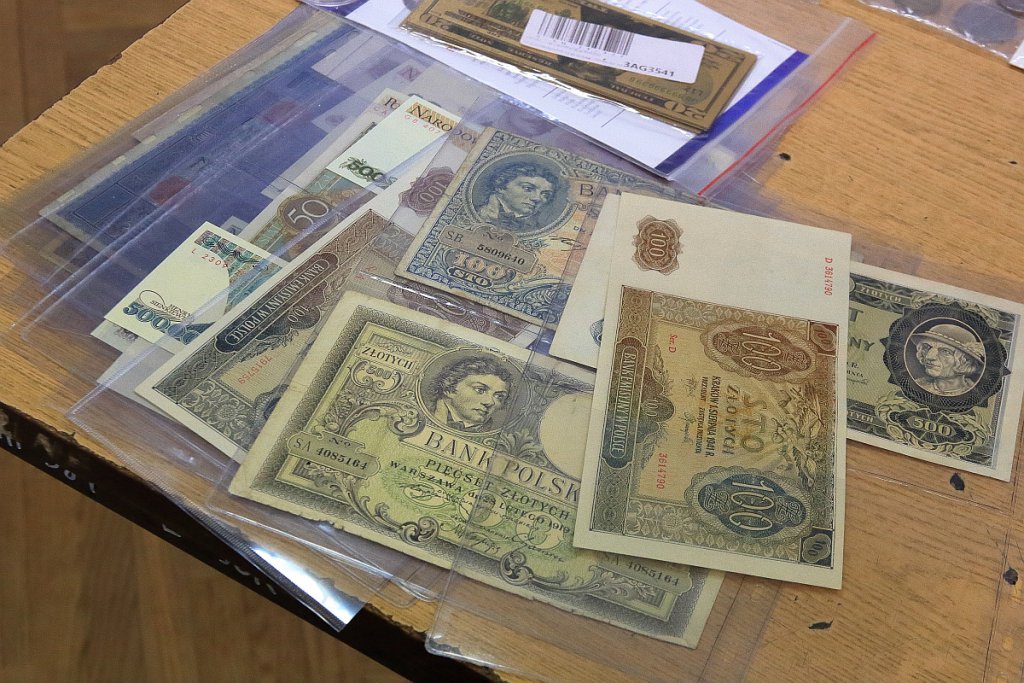 Kolekcjonerska giełda w Klubie Lokator. Co dziś było w ofercie? [16.10.2022] - zdjęcie #20 - eOstroleka.pl