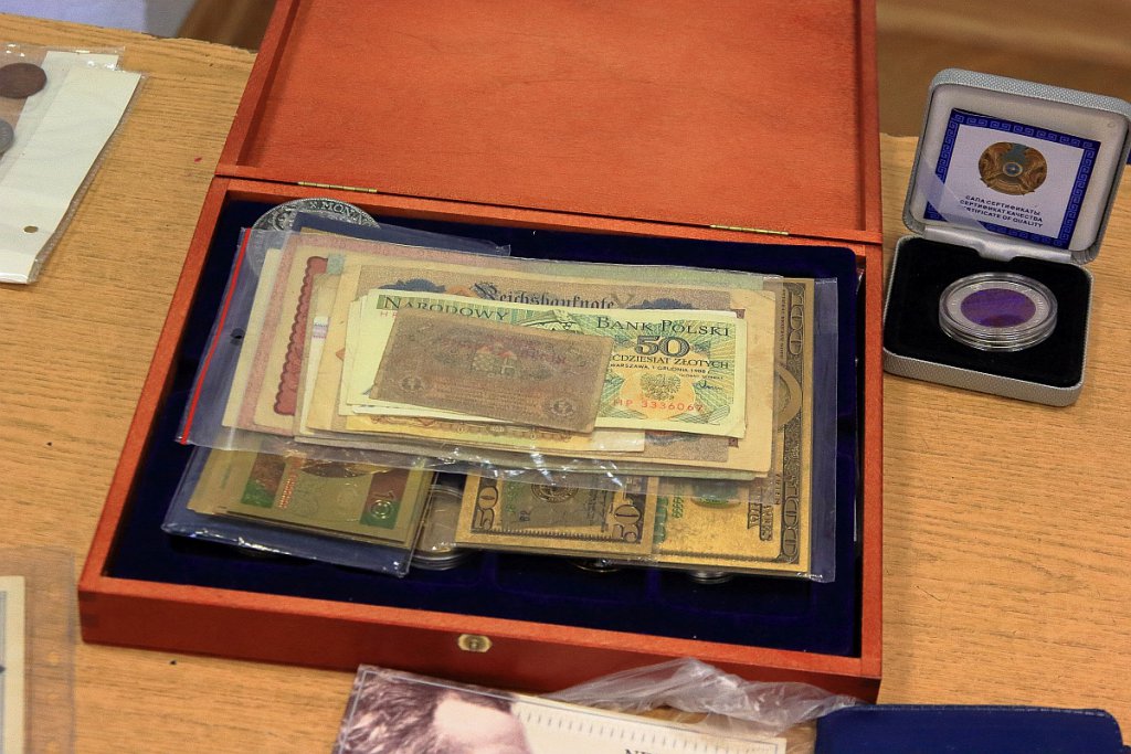 Kolekcjonerska giełda w Klubie Lokator. Co dziś było w ofercie? [16.10.2022] - zdjęcie #19 - eOstroleka.pl