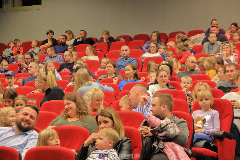 O przygodach Pimpusia Sadełko w Ostrołęckim Centrum Kultury [16.10.2022] - zdjęcie #18 - eOstroleka.pl