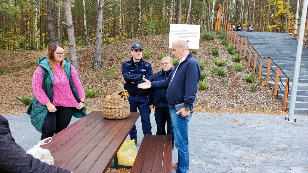III Grzybobranie „Panienki za wysmukłym gonią borowikiem” [16.10.2022] - zdjęcie #44 - eOstroleka.pl