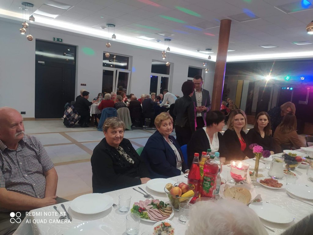 Potańcówka seniorów w Borawem - zdjęcie #9 - eOstroleka.pl