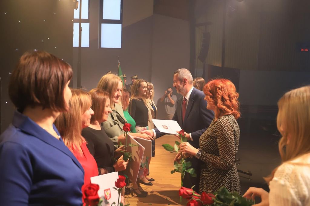 Dzień Edukacji Narodowej w Ostrołęce [17.10.2022] - zdjęcie #18 - eOstroleka.pl