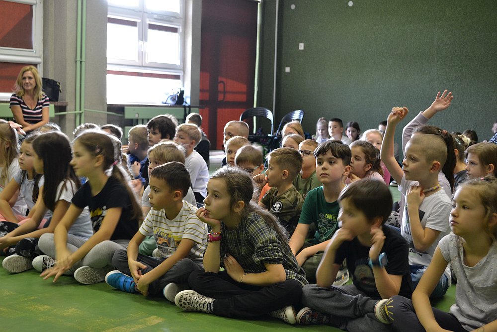 Bezpieczna droga do szkoły w SP 10 [18.10.2022] - zdjęcie #46 - eOstroleka.pl