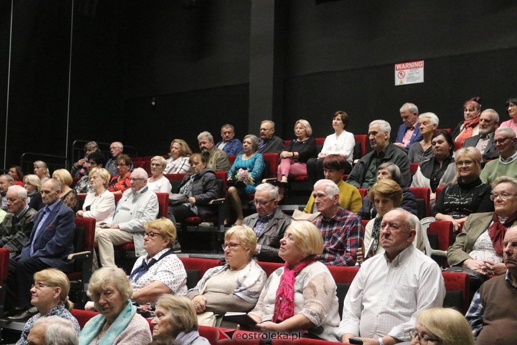 Spotkanie autorskie z Anną Staszewską [18.10.2022] - zdjęcie #27 - eOstroleka.pl