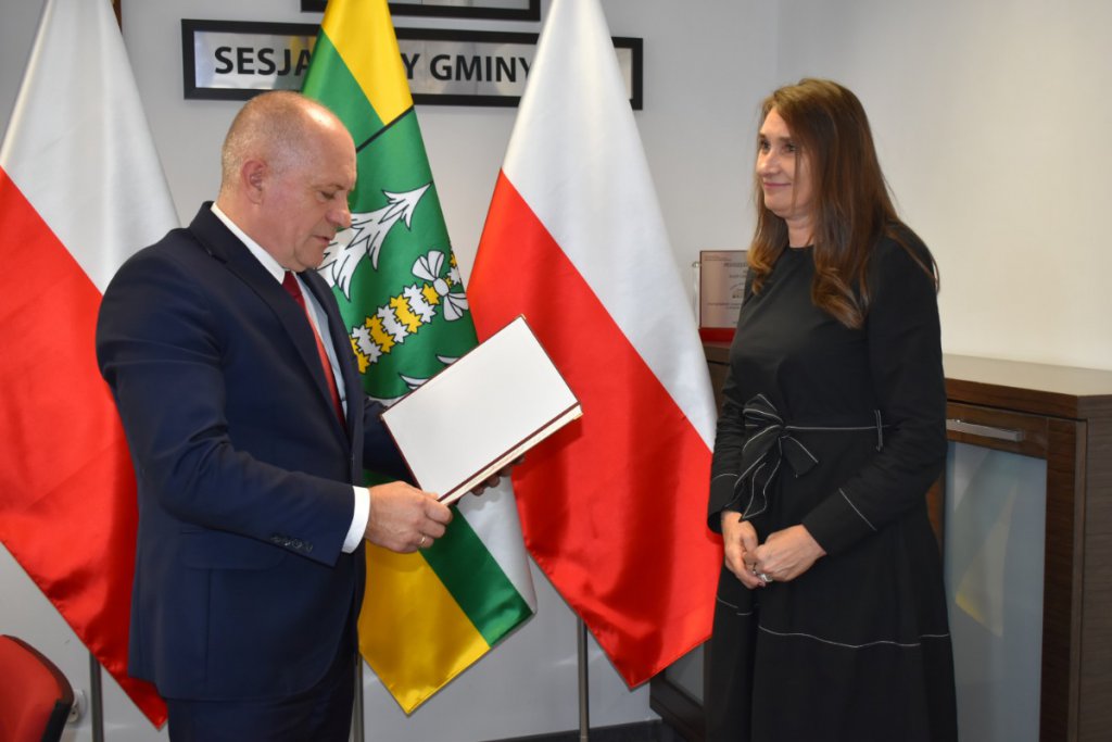 Nagrody wójta Gminy Łyse z okazji Dnia Edukacji Narodowej - zdjęcie #3 - eOstroleka.pl