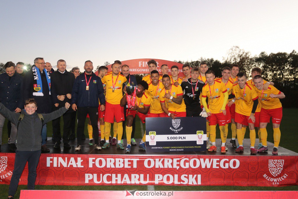 Finał Okręgowego PP KS CK Troszyn - Żbik Nasielsk [19.10.2022] - zdjęcie #4 - eOstroleka.pl