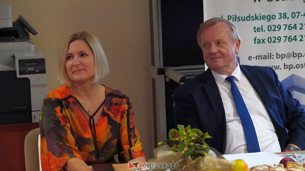 35 lat pracy twórczej Czesławy Lewandowskiej. Promocja albumu  w Bibliotece Pedagogicznej [22.10.2022] - zdjęcie #23 - eOstroleka.pl