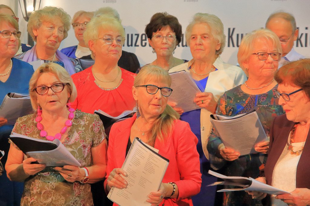 Koncert Chóru O! La La w Muzeum Kultury Kurpiowskiej [22.10.2022] - zdjęcie #21 - eOstroleka.pl