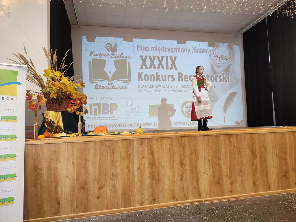 XXXIX konkurs recytatorski “Kurpie Zielone w literaturze”. Poznaliśmy laureatów [26.10.2022] - zdjęcie #21 - eOstroleka.pl