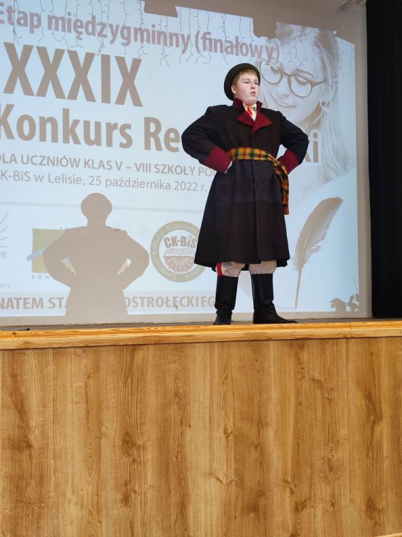 XXXIX konkurs recytatorski “Kurpie Zielone w literaturze”. Poznaliśmy laureatów [26.10.2022] - zdjęcie #18 - eOstroleka.pl