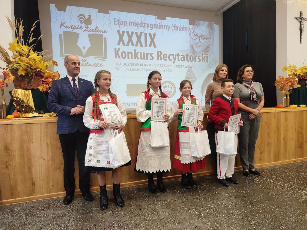 XXXIX konkurs recytatorski “Kurpie Zielone w literaturze”. Poznaliśmy laureatów [26.10.2022] - zdjęcie #10 - eOstroleka.pl