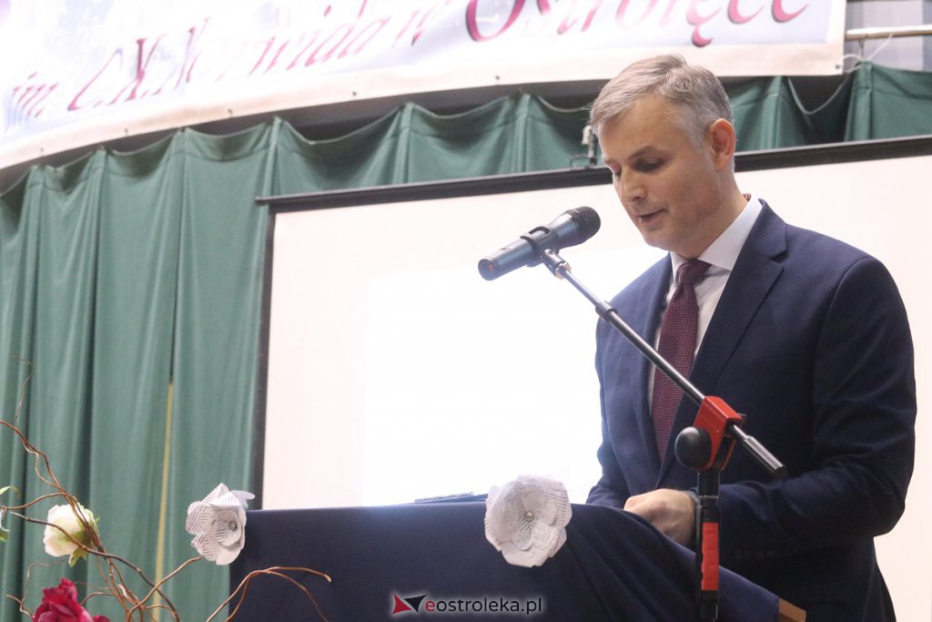 Święto patrona w II LO w Ostrołęce [27.10.2022] - zdjęcie #35 - eOstroleka.pl