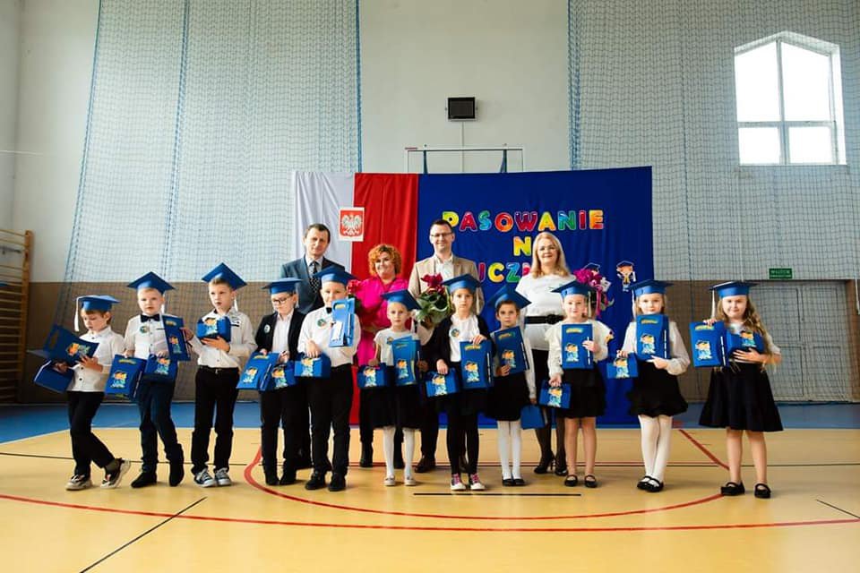 Ślubowanie pierwszaków w Szkole Podstawowej w Ołdakach - zdjęcie #19 - eOstroleka.pl