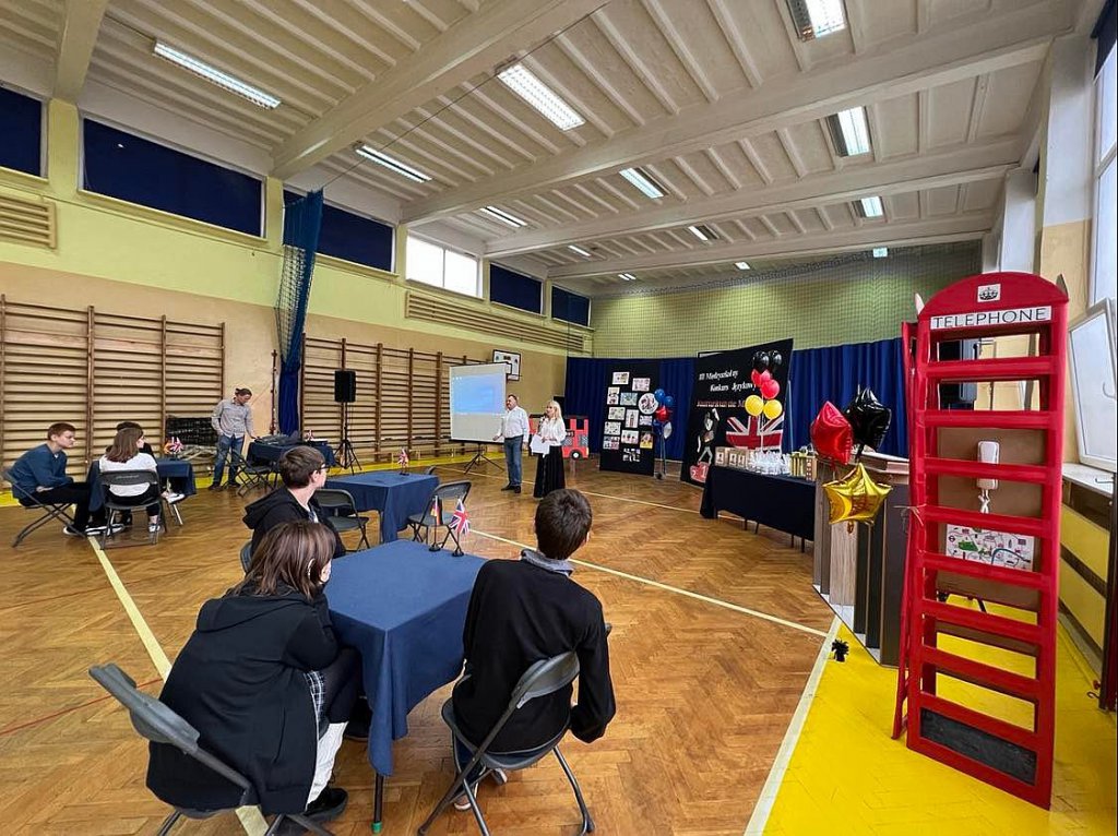 Konkurs Kulturkunde Masters. Młodzi znawcy krajów anglo- i niemieckojęzycznych nagrodzeni [31.10.2022] - zdjęcie #2 - eOstroleka.pl