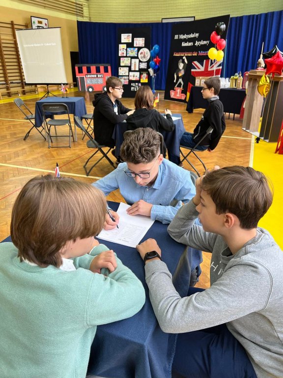 Konkurs Kulturkunde Masters. Młodzi znawcy krajów anglo- i niemieckojęzycznych nagrodzeni [31.10.2022] - zdjęcie #11 - eOstroleka.pl