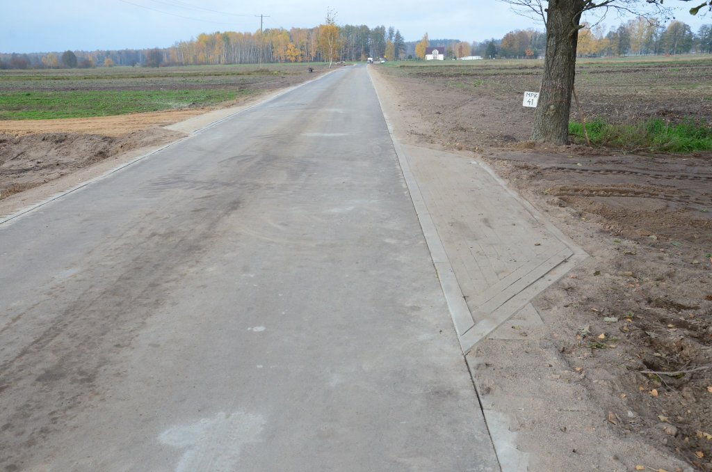 Gmina Kadzidło: Nowa droga asfaltowa w Czarni - zdjęcie #8 - eOstroleka.pl