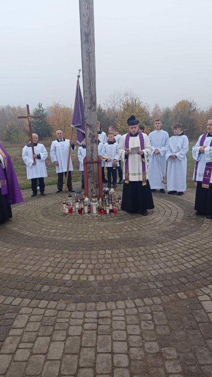 Uroczystość Wszystkich Świętych w Baranowie - zdjęcie #3 - eOstroleka.pl