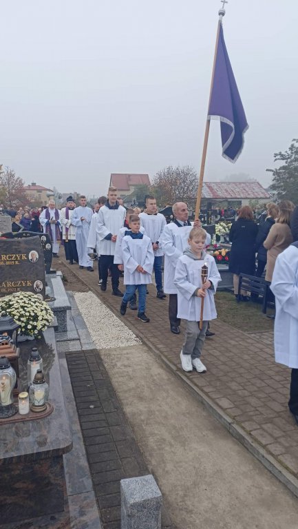 Uroczystość Wszystkich Świętych w Baranowie - zdjęcie #2 - eOstroleka.pl