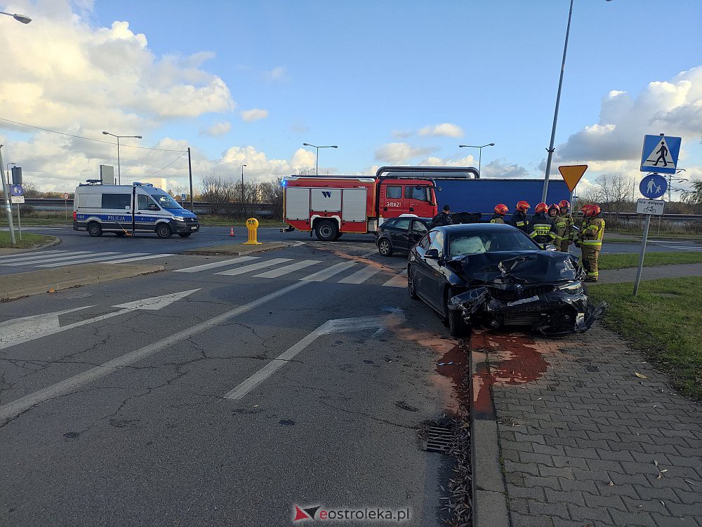 Ostrołęka: Wypadek na jednym ze skrzyżowań mini-obwodnicy [03.11.2022] - zdjęcie #6 - eOstroleka.pl