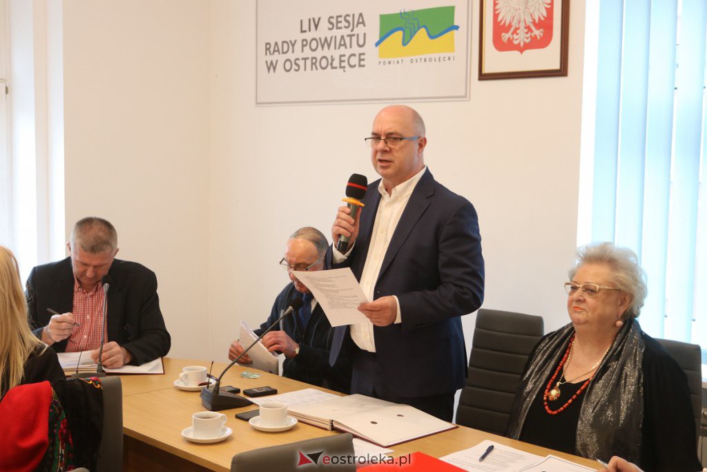 Sesja rady powiatu ostrołęckiego [4.11.2022] - zdjęcie #15 - eOstroleka.pl
