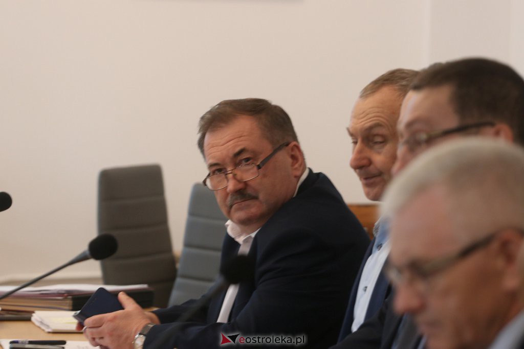 Sesja rady powiatu ostrołęckiego [4.11.2022] - zdjęcie #20 - eOstroleka.pl