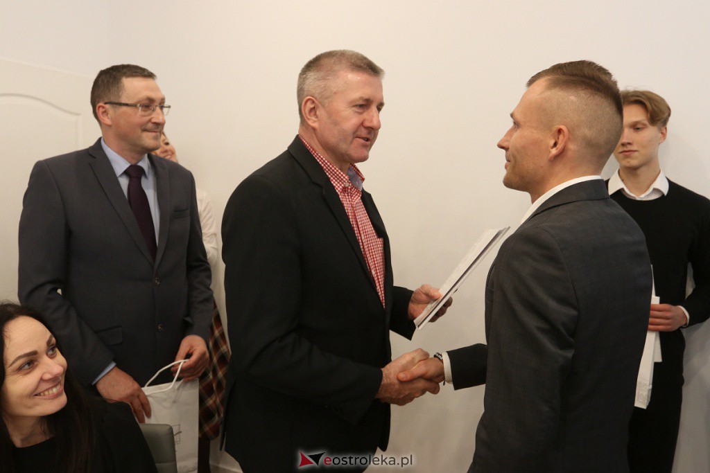 Starosta ostrołęcki nagrodził sportowców [4.11.2022] - zdjęcie #21 - eOstroleka.pl
