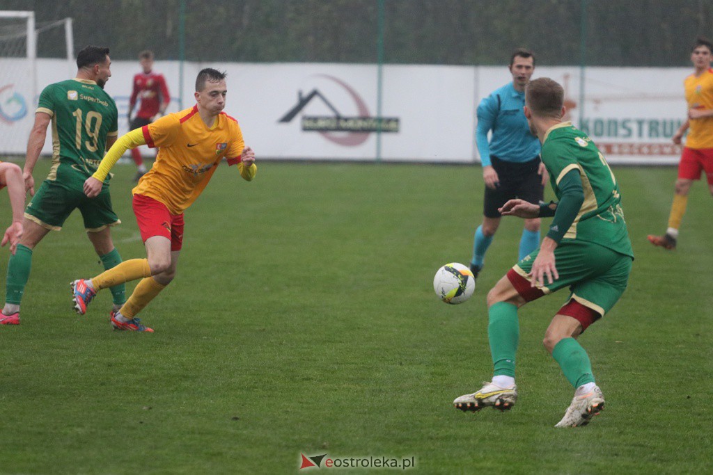 KS CK Troszyn - Mazur Karczew [05.11.2022] - zdjęcie #1 - eOstroleka.pl