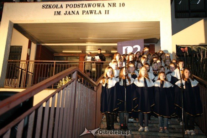 Rocznica śmierci Jana Pawła II (02.04.2011) - zdjęcie #22 - eOstroleka.pl