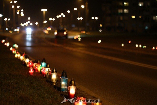 Rocznica śmierci Jana Pawła II (02.04.2011) - zdjęcie #3 - eOstroleka.pl
