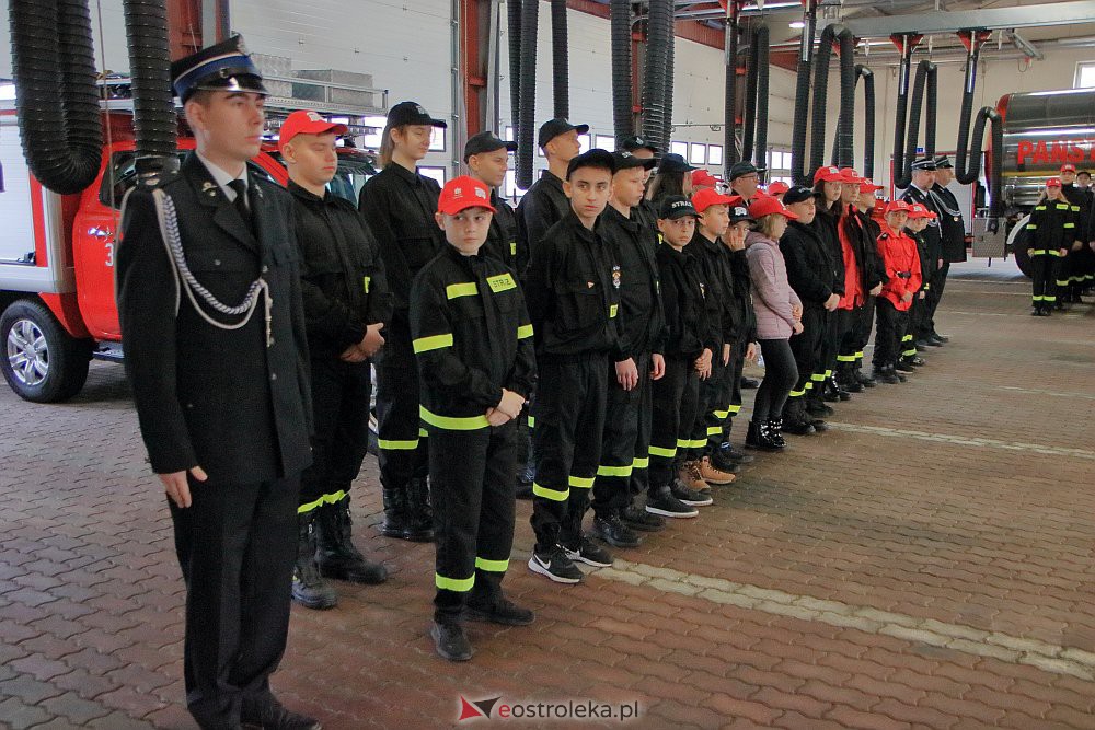 Zastrzyk gotówki dla młodzieżowych drużyn pożarniczych [07.11.2022] - zdjęcie #2 - eOstroleka.pl