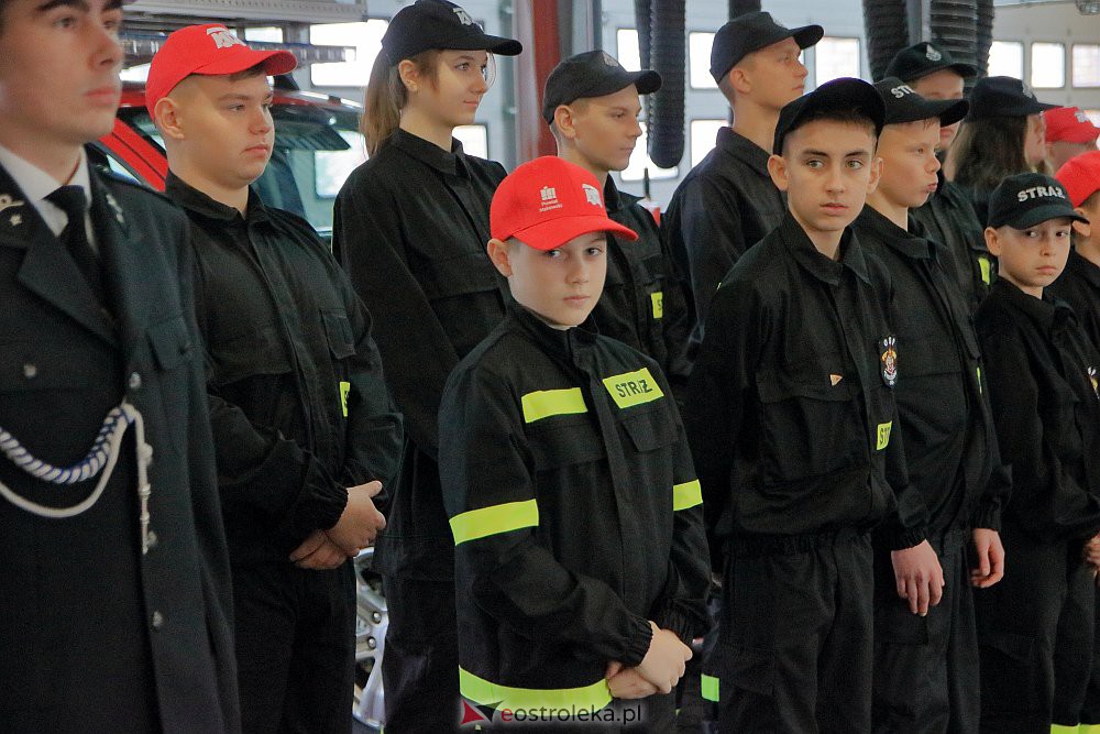 Zastrzyk gotówki dla młodzieżowych drużyn pożarniczych [07.11.2022] - zdjęcie #3 - eOstroleka.pl