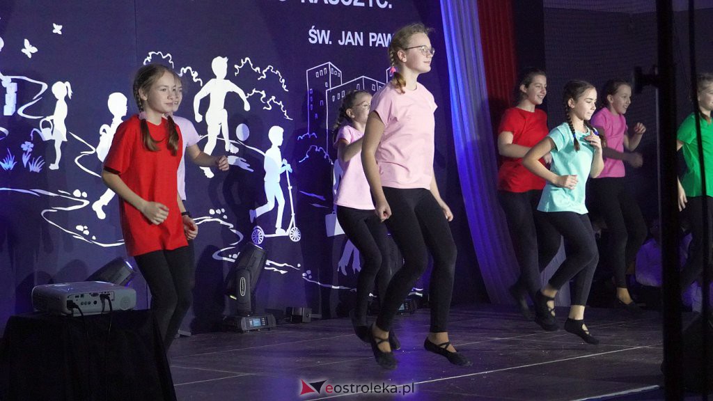 30 lat Szkoły Podstawowej nr 10 [7.11.2022] - zdjęcie #48 - eOstroleka.pl